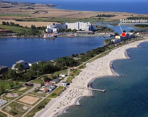 Direkt Am Strand Mit Meerblick Inclusive Strandkorb In Der Saison Heiligenhafen Exteriör bild