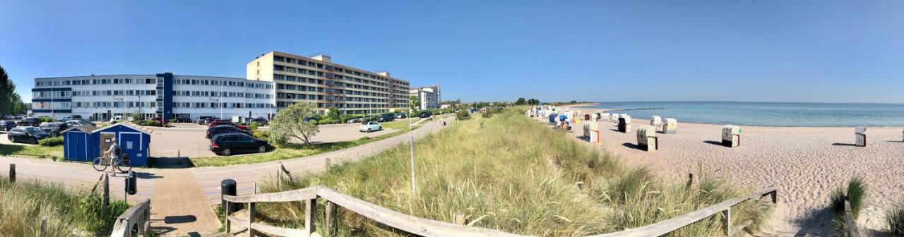 Direkt Am Strand Mit Meerblick Inclusive Strandkorb In Der Saison Heiligenhafen Exteriör bild